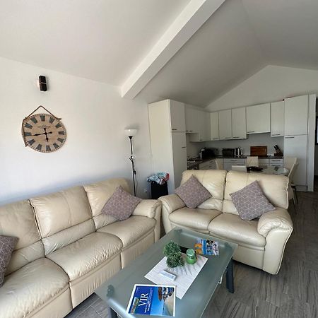 Harmony Vir Luxurioes Ausgestattete Ferienwohnung Mit 65M2 Kültér fotó