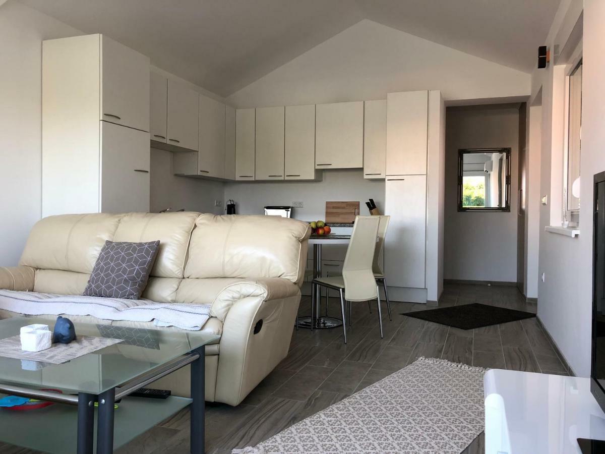 Harmony Vir Luxurioes Ausgestattete Ferienwohnung Mit 65M2 Kültér fotó